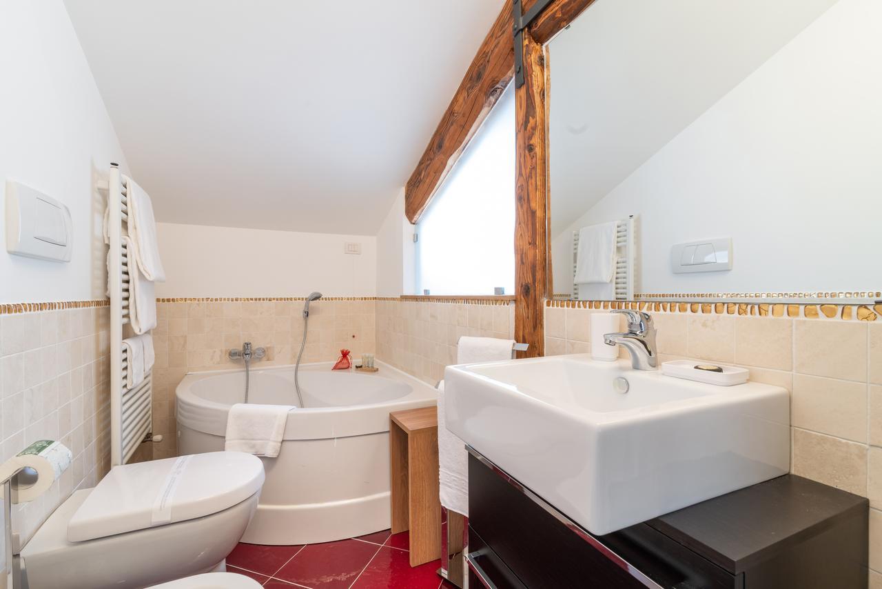 Poli Grappa Suite Venecia Exterior foto